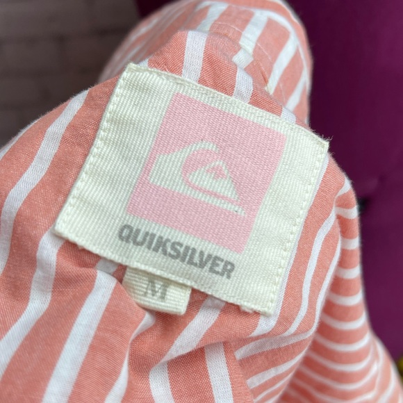 Quicksilver long sleeved button down shirt peach stripes size M - Picture 5 of 6